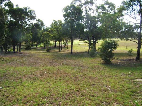 FANTASTIC GOLF COURSE FRONTAGE BLOCK Picture 2