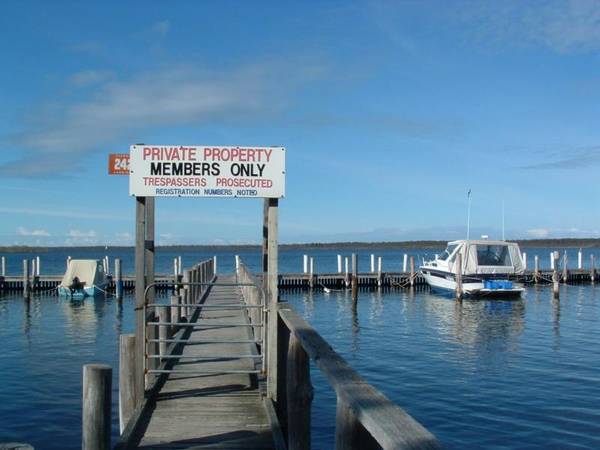 LAKESHORE DRIVE NUNGURNER Picture 2