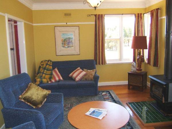 LOVE AT FIRST SIGHT Picture 2