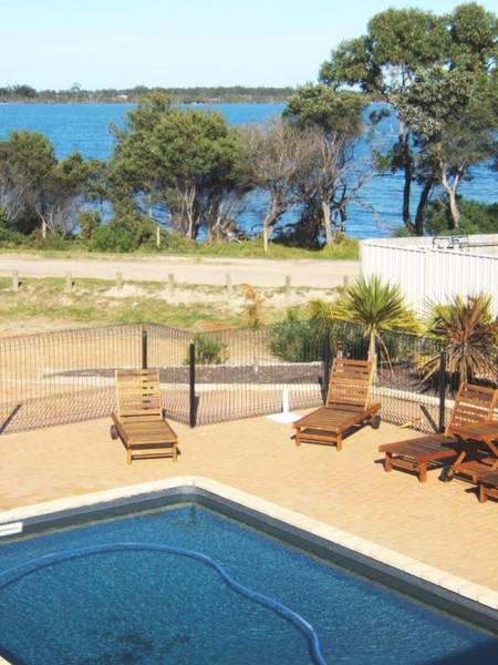 METUNG WATERS Picture 2