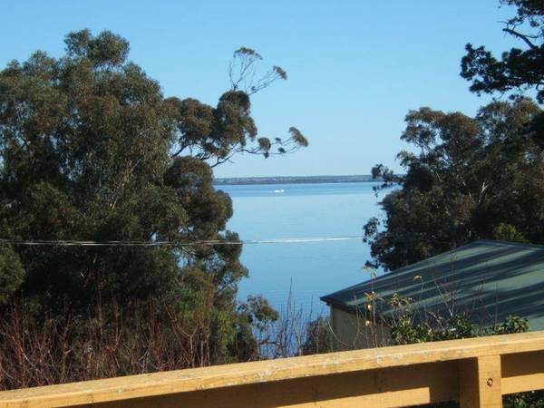 RETRO OR RENO? Picture 1