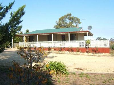 SELF SUFFICIENT FARMLET Picture