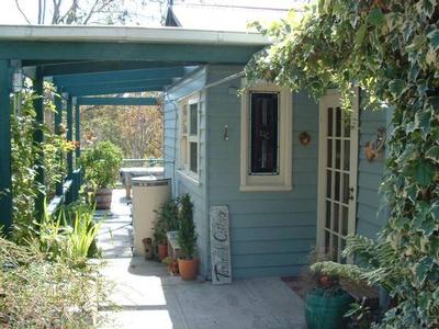 TAMINICK COTTAGE AT METUNG Picture TAMINICK COTTAGE AT METUNG Picture