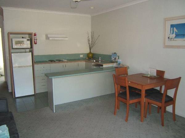 THE MOORINGS Picture 3