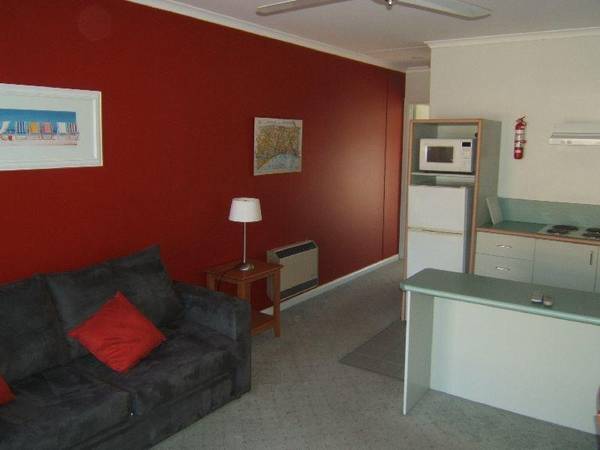 THE MOORINGS Picture 2