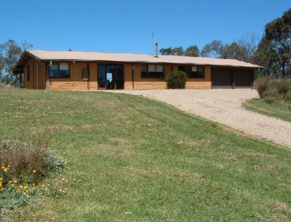 VENDORS WILL CONSIDER ALL OFFERS Picture 1