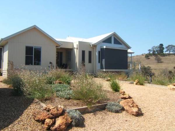 THE BEST OF BOTH WORLDS Picture 1