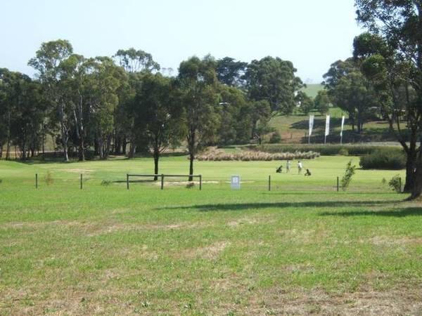 GOLF COURSE FRONTAGE Picture 1