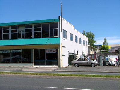 Private Sale - Retail on Main Road TOKOROA Picture Private Sale - Retail on Main Road TOKOROA Picture