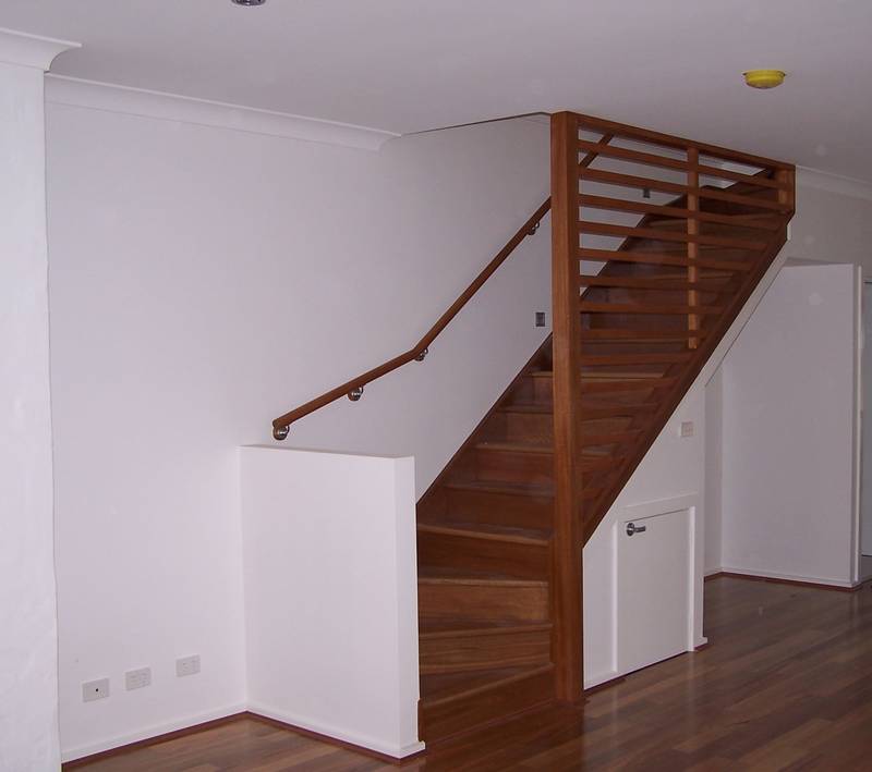 Another One SOLD by Colin Chapman Real Estatae Picture 3