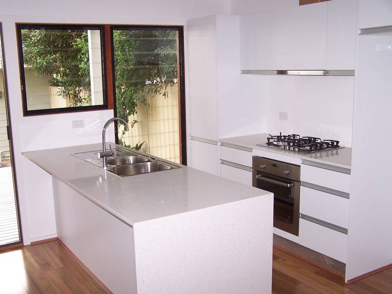 Another One SOLD by Colin Chapman Real Estatae Picture 2