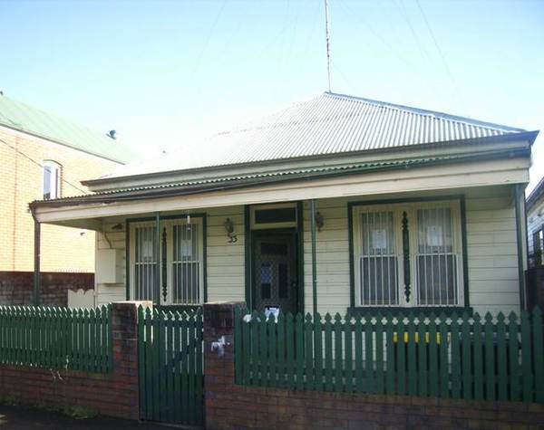 UNDER INSTRUCTIONS FROM THE MORTGAGEE Picture 1