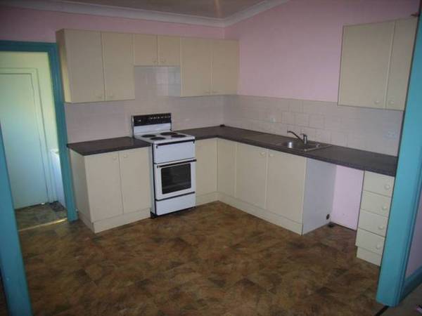 UNDER INSTRUCTIONS FROM THE MORTGAGEE Picture 2