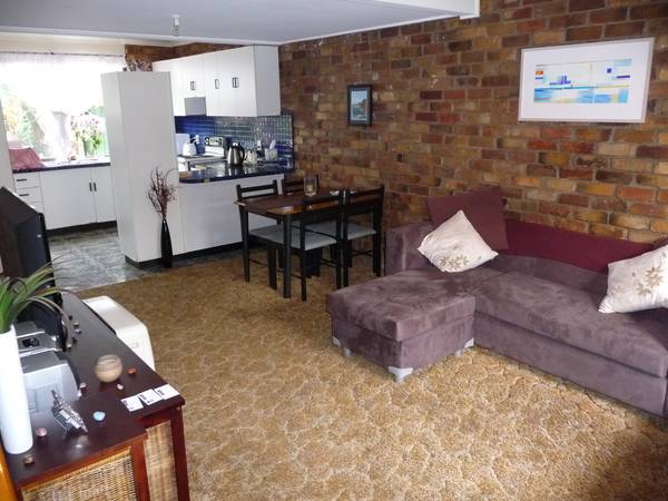 IDEAL INVESTMENT/FIRST HOME Picture 3