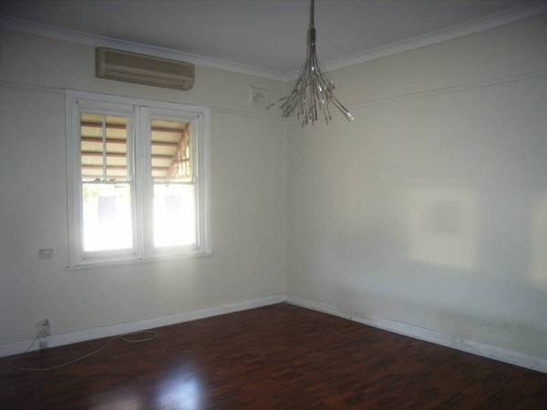 MORTGAGEE EXERCISING POWER OF SALE Picture MORTGAGEE EXERCISING POWER OF SALE Picture