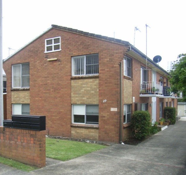 GROUND FLOOR AND FABULOUS Picture 1