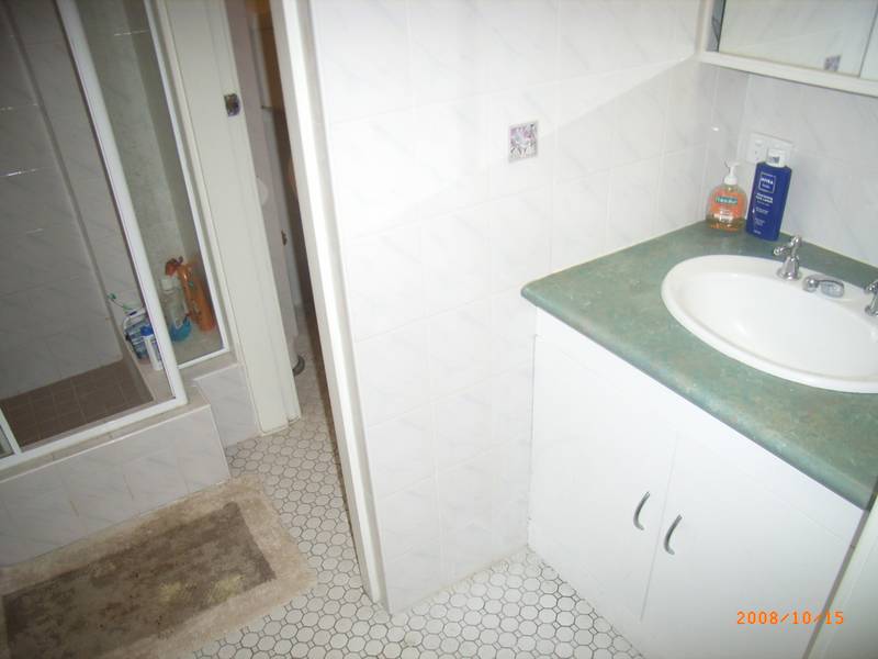 GROUND FLOOR AND FABULOUS Picture 3