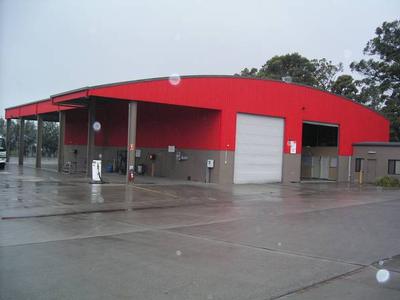 682 m2. Fully Enclosed Workshop.. Picture