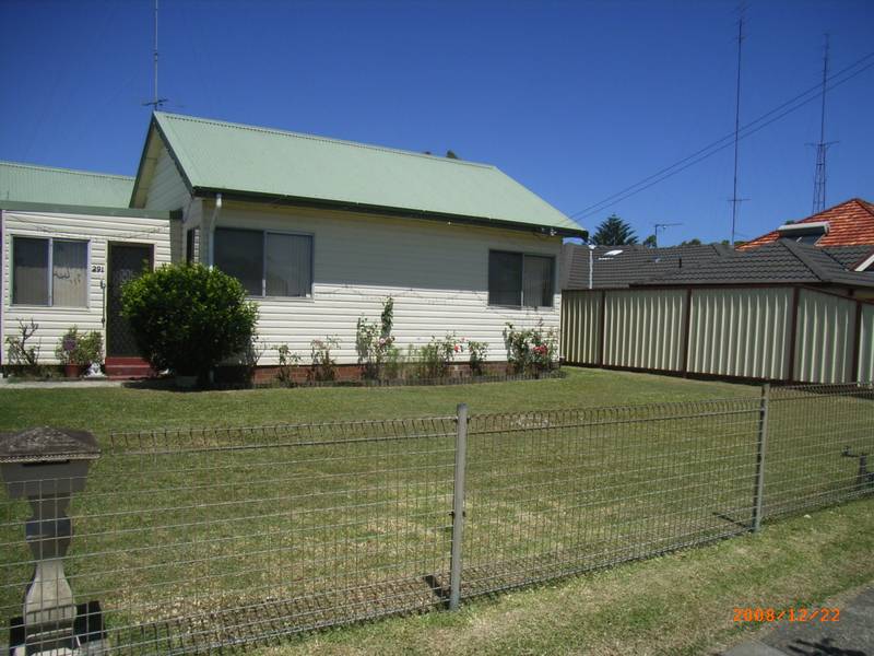 UNI ON YOUR DOORSTEP Picture 3