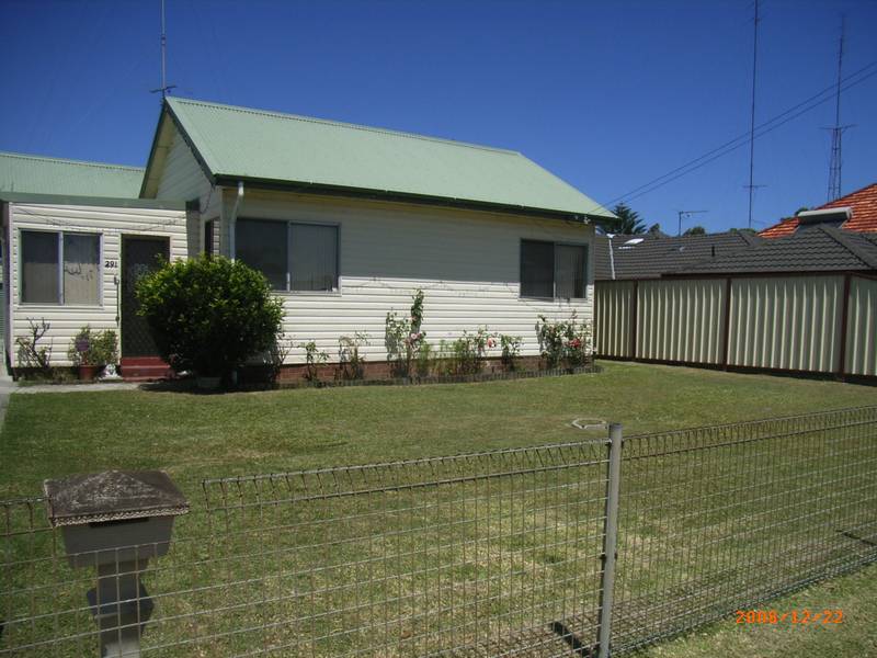 UNI ON YOUR DOORSTEP Picture 2