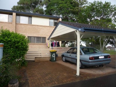 ENTRY LEVEL, 3 BEDROOMS AND TIDY Picture