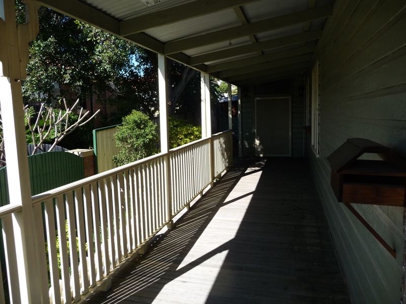 FAMILY HOME WITH CHARACTER Picture 3