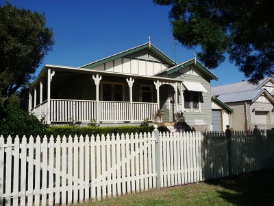 FAMILY HOME WITH CHARACTER Picture