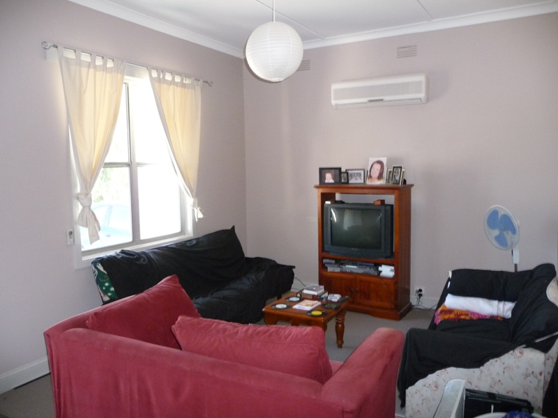 MODERNISED FOR COMFORT Picture 2