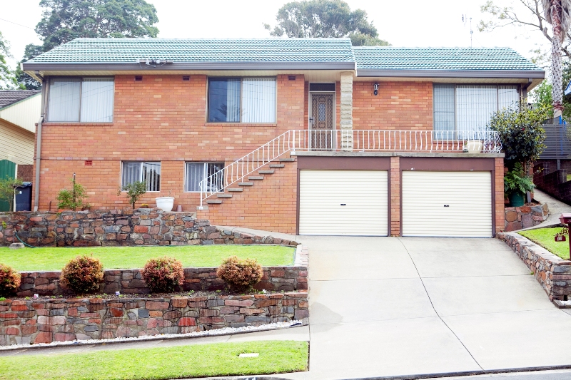 RARE OPPORTUNITY Picture 1