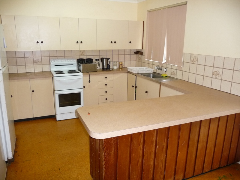 TAKE NOTE - FIRST HOME OR INVESTMENT Picture 2