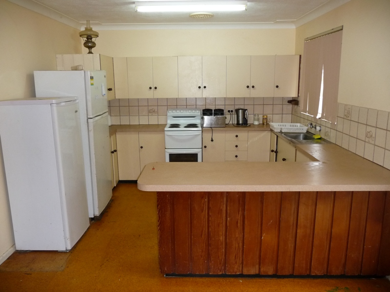 TAKE NOTE - FIRST HOME OR INVESTMENT Picture 3