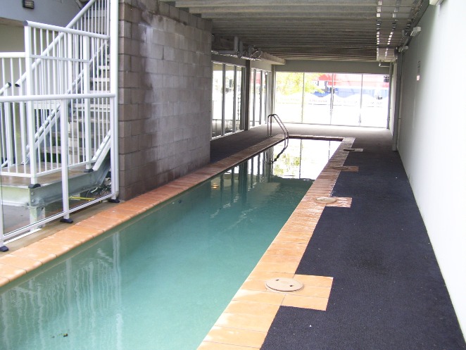 RENT RETURN $316 PER WEEK Picture 2