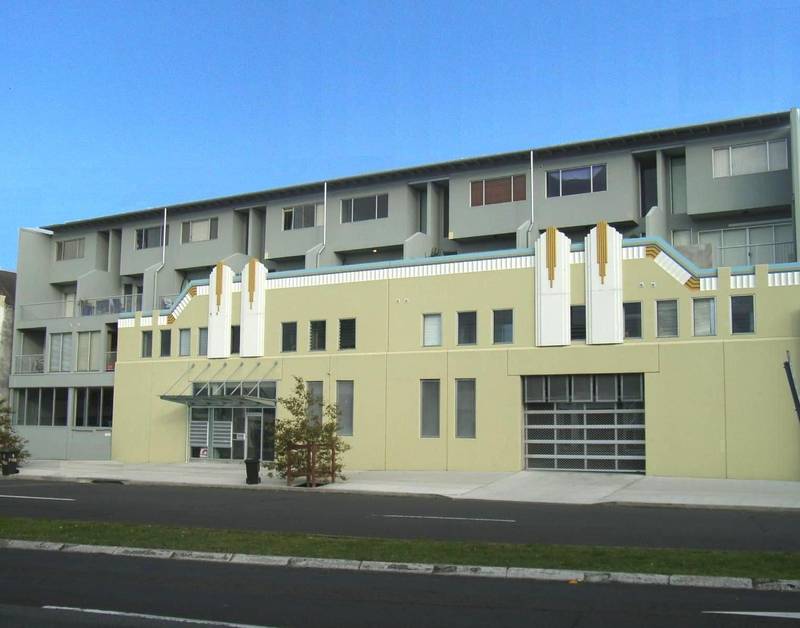 RENT RETURN $316 PER WEEK Picture 3