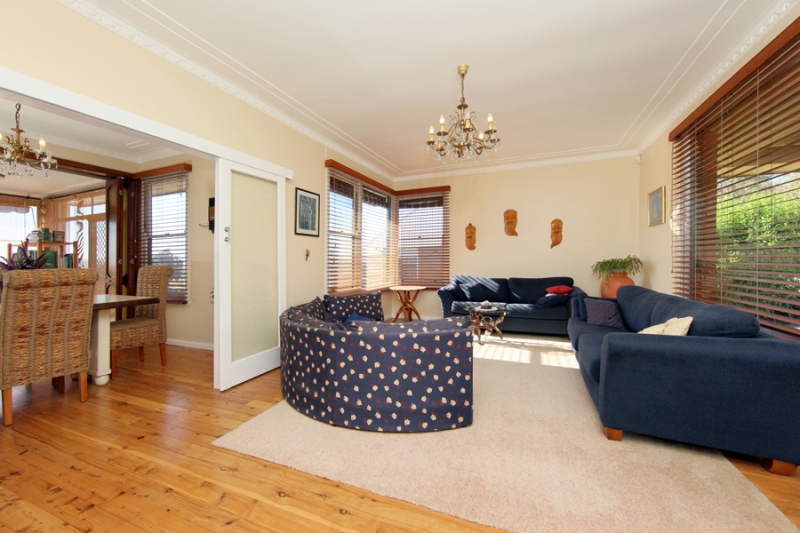 ATTENTION: YOUNG FAMILY REQUIRED Picture 3