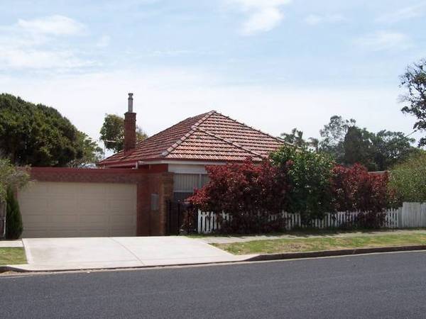 SEA BREEZE Picture 1