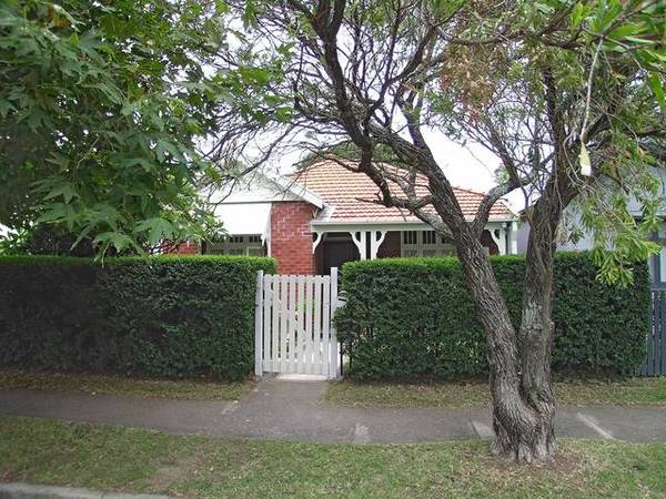 PICTURE PERFECT Picture 2