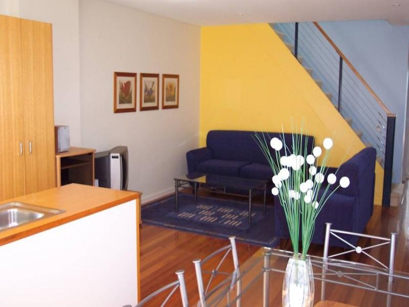 CLOSE TO THE BEACH! Picture 1