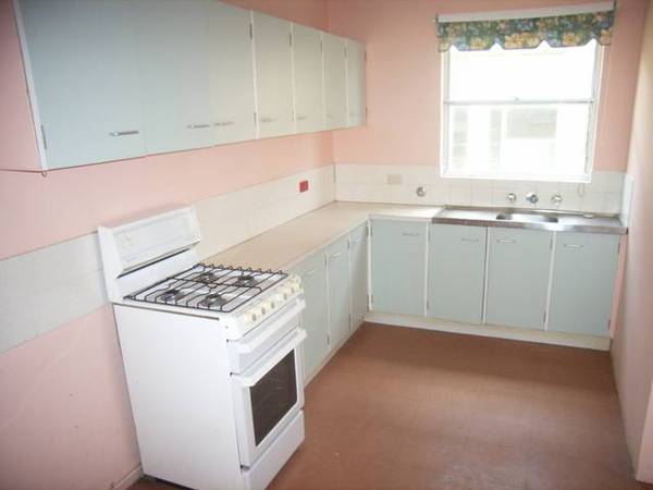 UNDR INSTRUCTION FROM THE PUBLIC TRUSTEE Picture 2