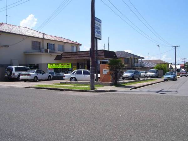 WORKSHOP & YARD Picture 2