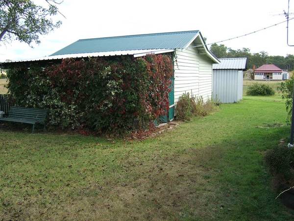 2 ACRES IN TOWN Picture 2