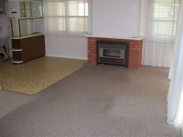 MAKE ME AN OFFER Picture