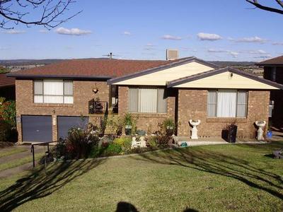 LARGE HOME TOP LOCATION! Picture