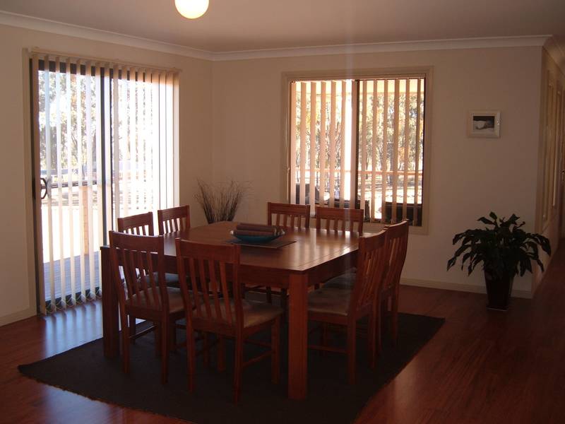 TRANQUIL LOCATION, MODERN COMFORT, AFFORDABLE Picture 3