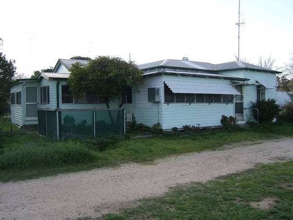 NEED SOME EXTRA ROOMS? Picture 1