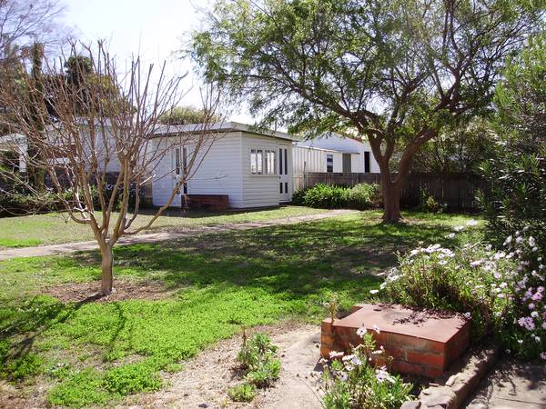 POSITION, POSITION, POSITION! Picture