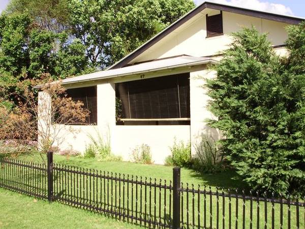 COTTAGE APPEAL. Picture