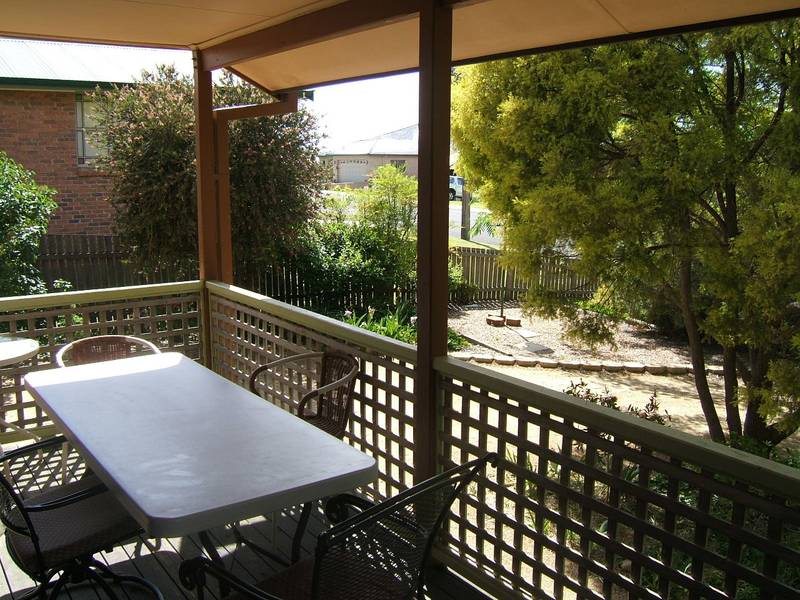 LIVE IN PEACE Picture