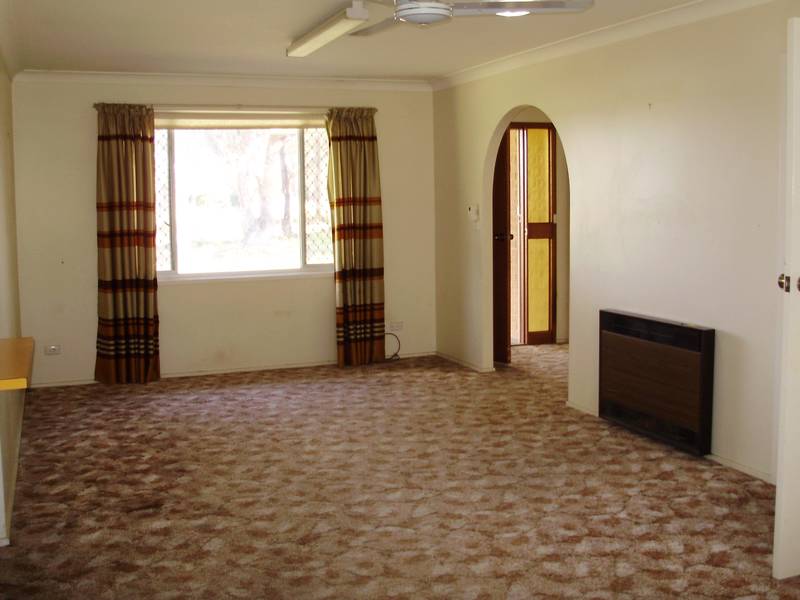 FANTASTIC VIEW, 2.5 ACRES, EDGE OF TOWN Picture