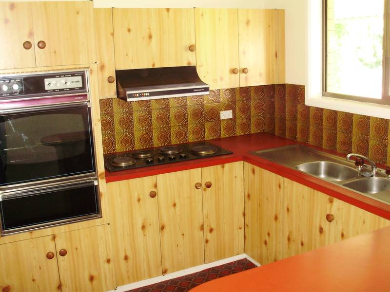 NEAT BRICK INVESTMENT. Picture