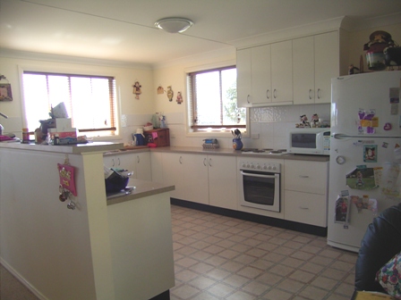 Near New Home on 5 acres - Subdivision potential Picture 2